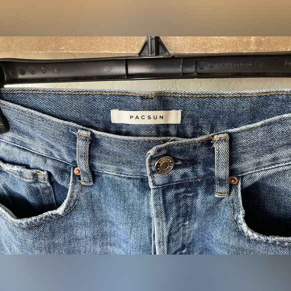 PacSun| Ultra High Rise Slim Jeans, Distressed Style—Size 25••• - Picture 7 of 14